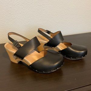 Dansko Thea black leather clogs size 38
